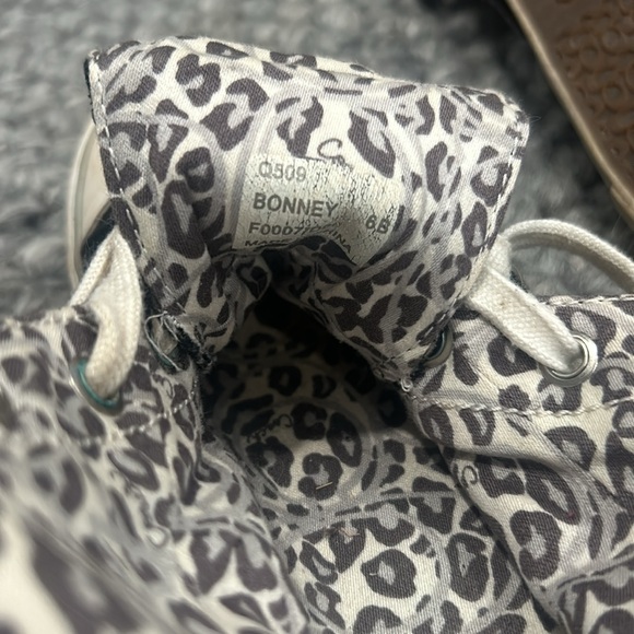 Coach Black “Bonney” Cheetah Logo Printed High Top Sneakers Size 6 - Picture 8 of 8